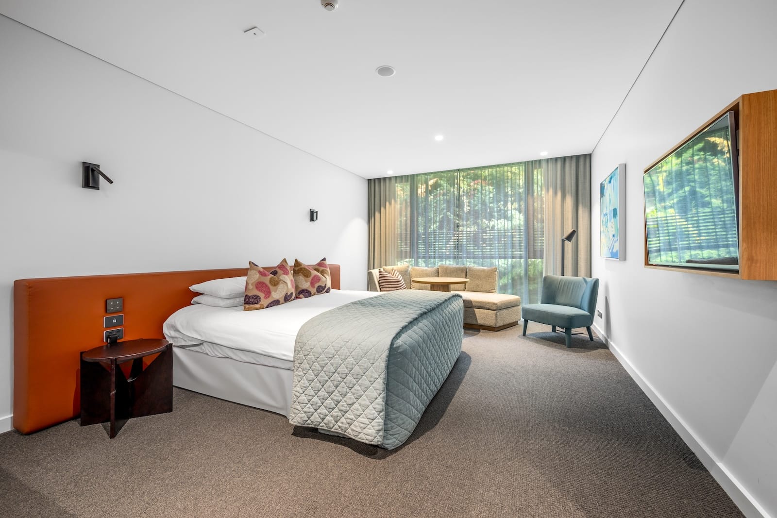 Deluxe Room with accessible layout