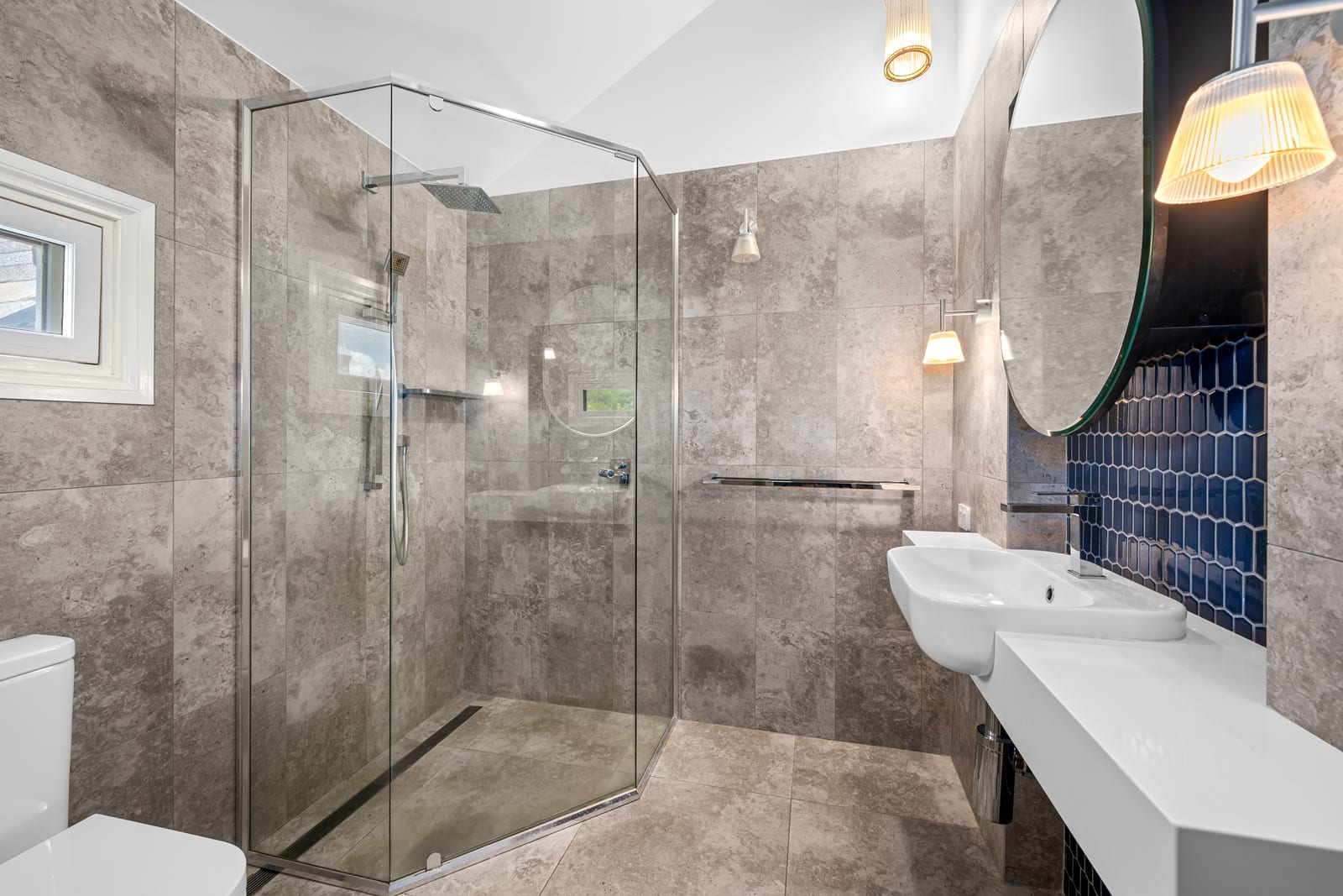 The Ambervale Suite